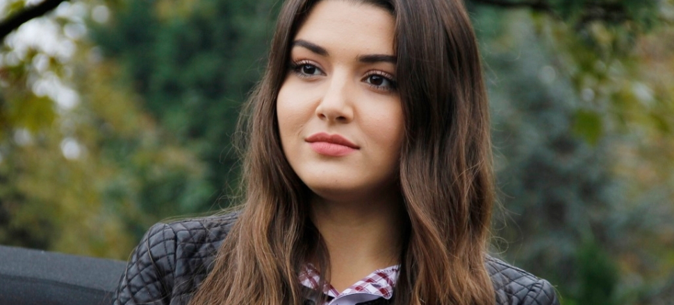 Ekran kaygısı Hande Erçel'i estetiğe itti!