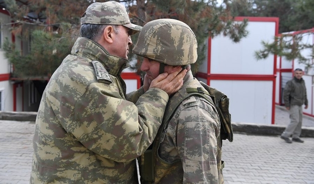 Hulusi Akar'dan sıfır noktasında denetleme...
