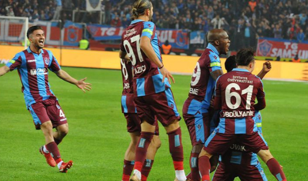 Ahmet Ağaoğlu'ndan futbolculara büyük jest!