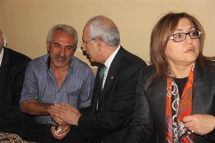 Kılıçdaroğlu Gaziantep'te... Terör kurbanlarının ailelerini ziyaret etti