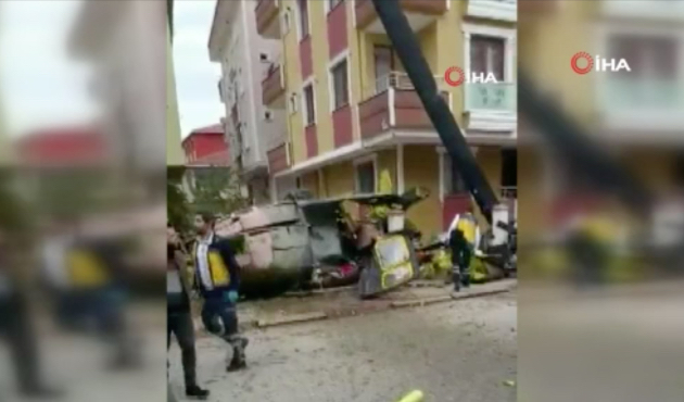 Sancaktepe'de askeri helikopter düştü!