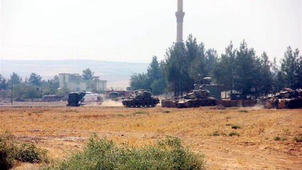 Havanlar ve roketler üzerine tanklar gönderildi! Suriye sınırında büyük hareketlilik