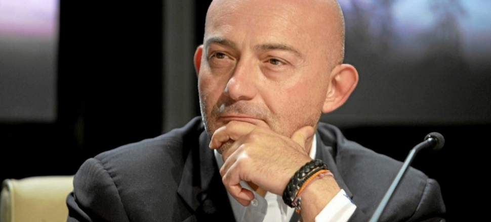 Ferit Şahenk Madrid'deki otelini sattı
