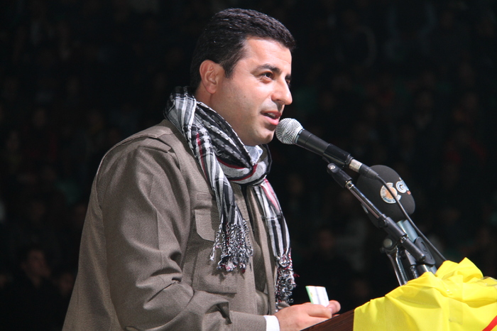 Terör propagandası yapan Demirtaş'a büyük şok!