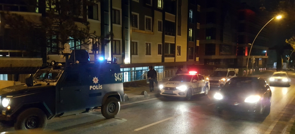 Bahçelievler'de silahlı market soygunu...