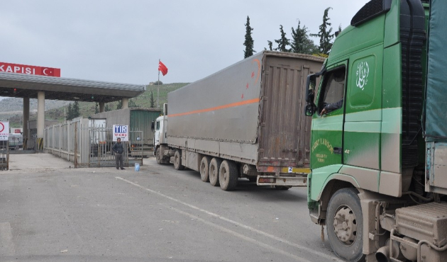 BM’den Suriye’ye 17 tırlık yardım