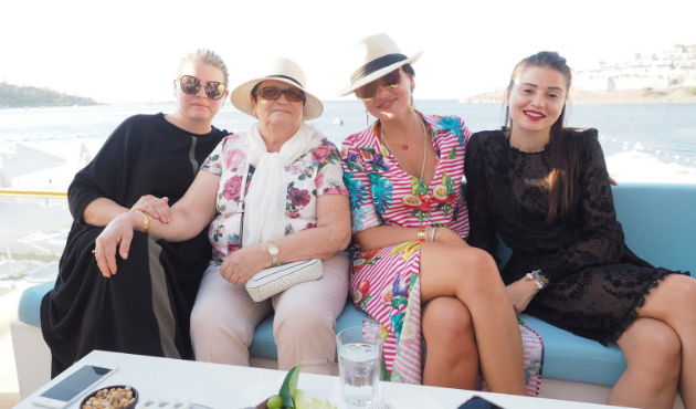 Hadise'nin annesinden radikal karar!