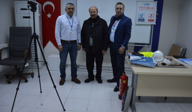 Manisalı emlakçılar kamera eşliğinde sınavda