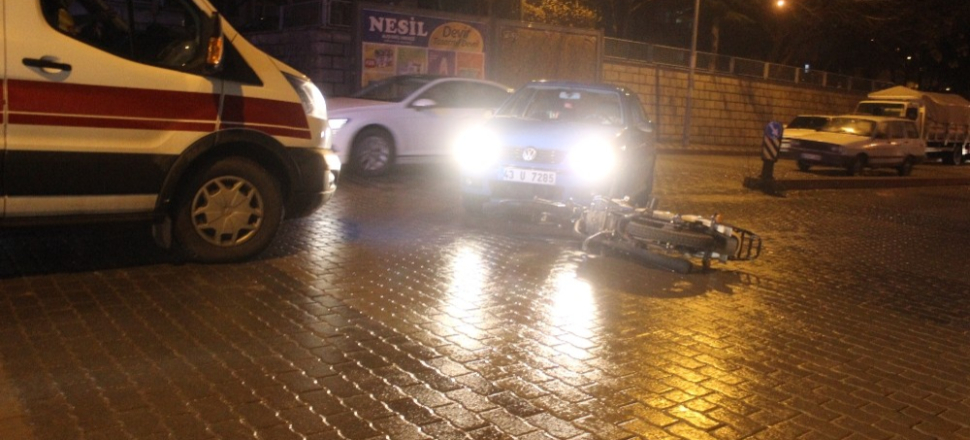 Otomobil ile motosiklet çarpıştı: 1 yaralı
