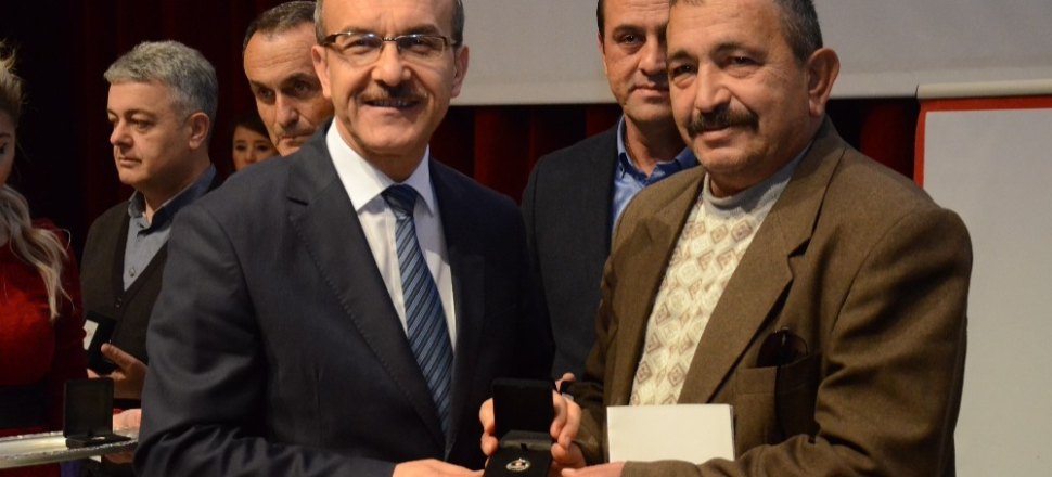 Kızılay bağışçıları ödüllendirildi