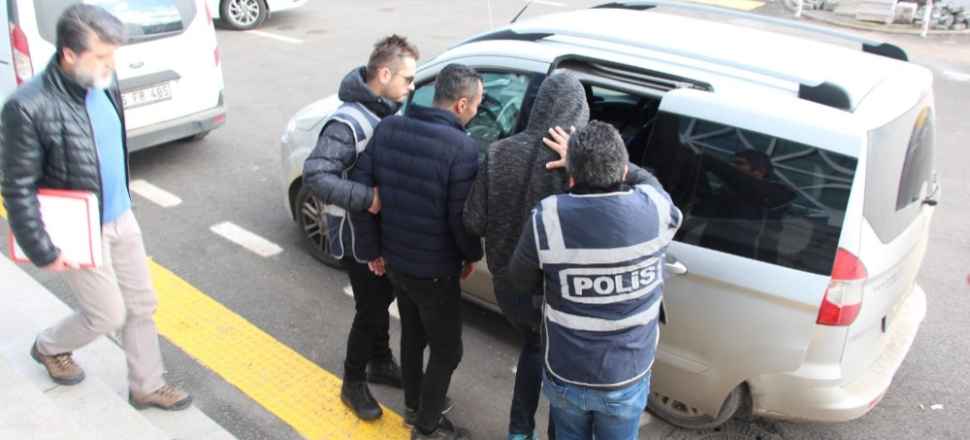 Kablo hırsızları tutuklandı