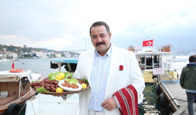 Ata Demirer’in yazdığı "Hedefim Sensin" filmine İzmir’de özel gala