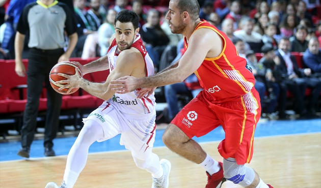 12 Dev Adam'dan dev galibiyet!