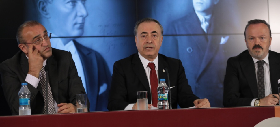 Galatasaray'dan beklenen karar geldi!