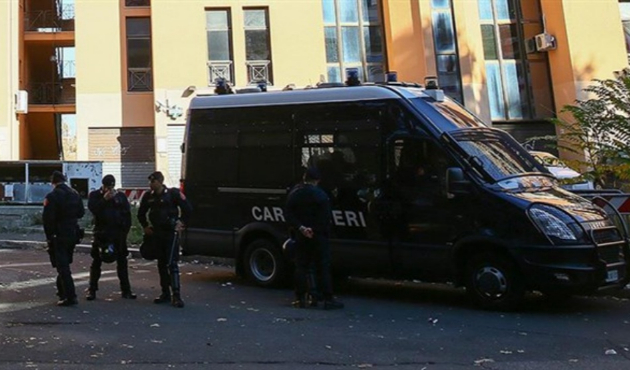 İtalya'da rehine krizi! Polis operasyon yaptı...