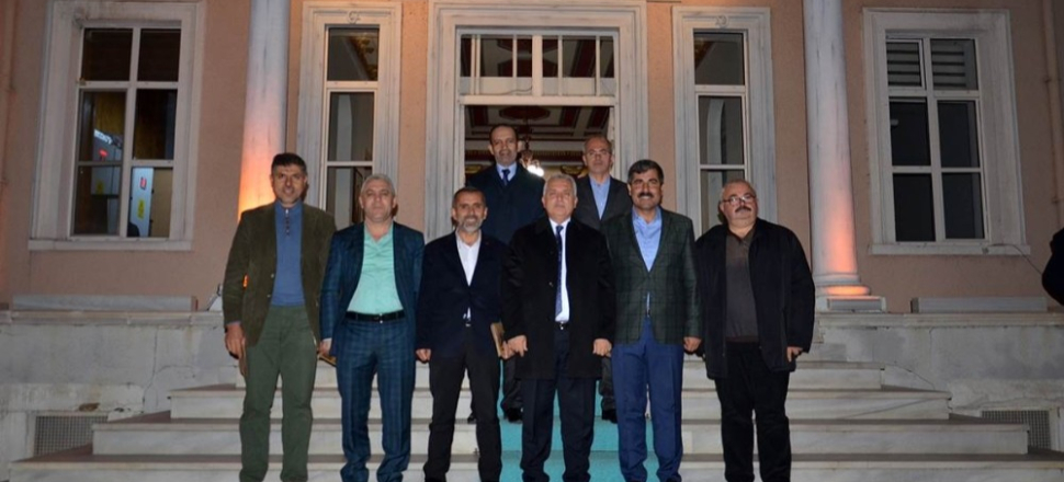 Muş’tan Tekirdağ’a Valinin peşini bırakmadılar