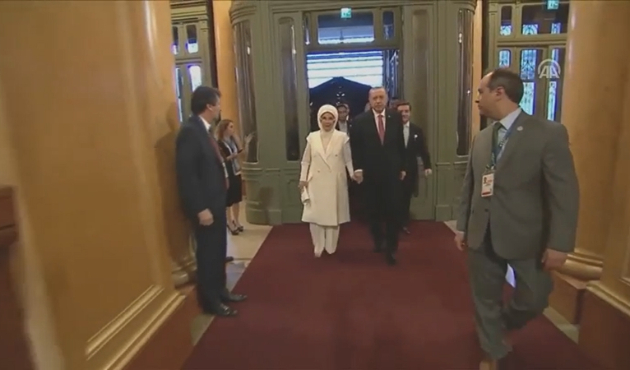 Cumhurbaşkanı Erdoğan Colon Theatre’a böyle geldi!