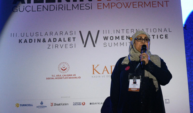 İsveç'te "Yılın Kahramanı" seçilen Fatma teyzenin öyküsü!