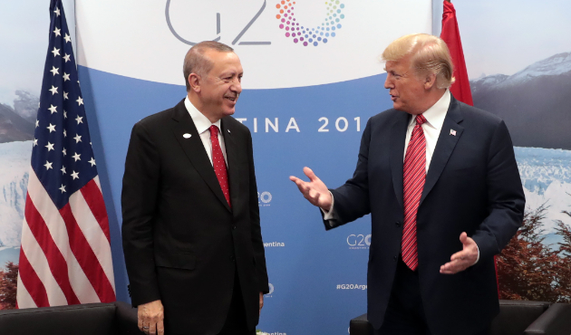 Erdoğan: Trump PYD/YPG konusunda daha dik duruyor