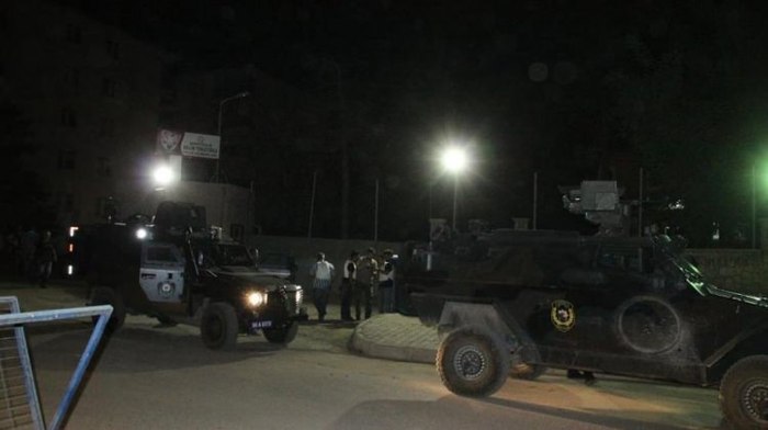 Van'da jandarma Komutanlığı'na bombalı saldırı