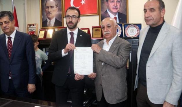 CHP'li eski il başkanı ekibiyle AK Parti'ye geçti!