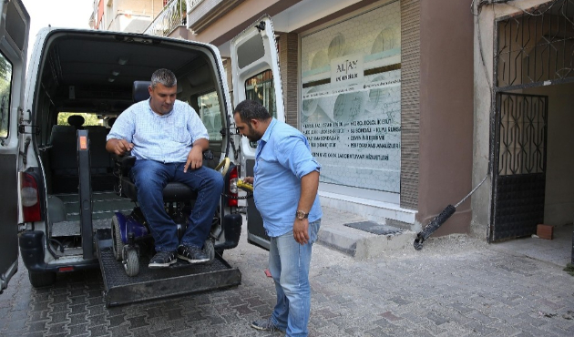 Buca’da hayata engel yok!