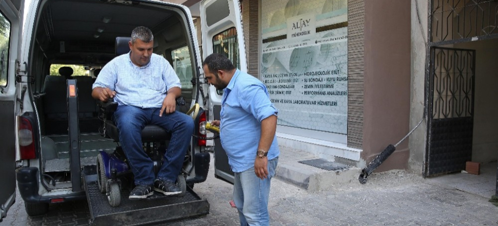 Buca’da hayata engel yok!