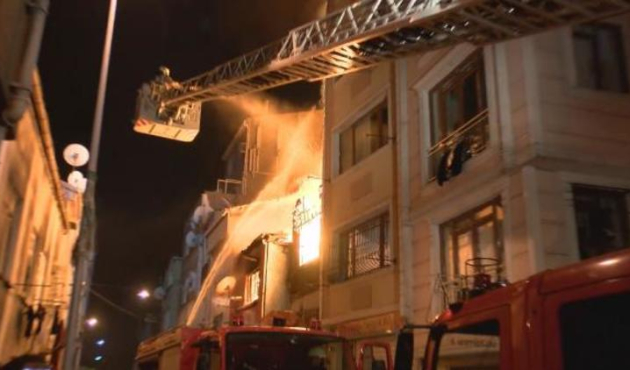 Beyoğlu sokakları çığlık sesleriyle inledi!