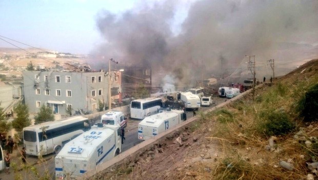 Cizre'den kara haber! Emniyet Müdürlüğü'ne saldırıda şehit sayısı 11'e yükseldi (VİDEO)