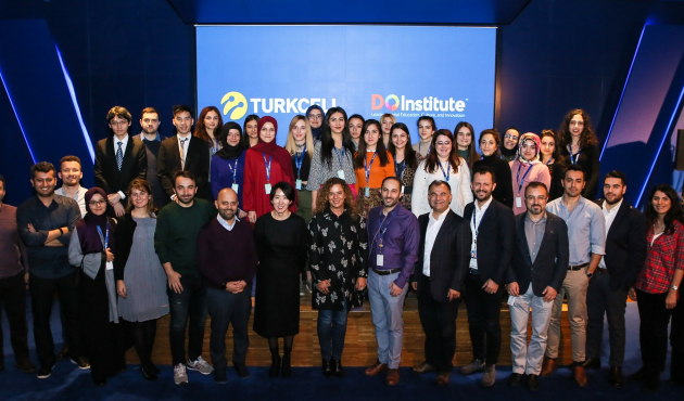 Geleceği Yazan Kadınlar Dijital Zeka’yı test ediyor