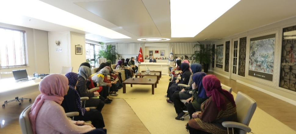 Gaziantep'te Mehmet Tahmazoğlu gençleri ağırladı!