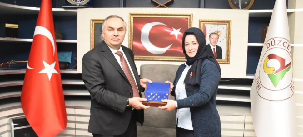 Otobüste unutulan cüzdanı sahibine teslim edildi!