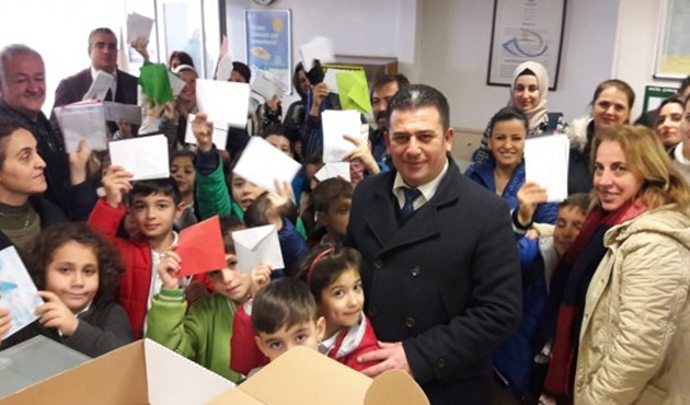 Balıkesir'de minik eller, Mehmetçiğe mektup yazdı!