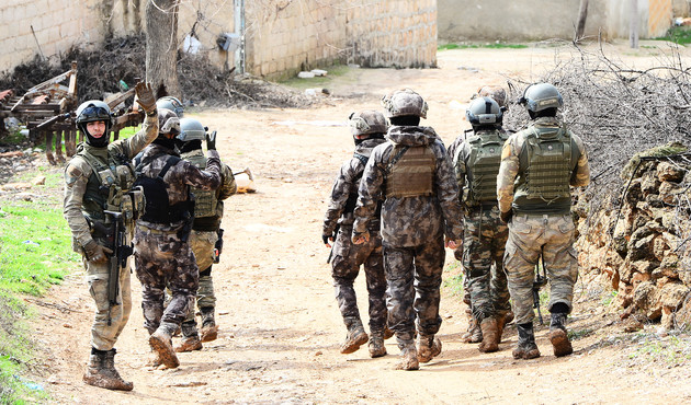 JÖH ve PÖH'ler Afrin'e girdi!