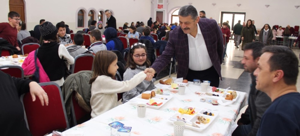 Bartın'da Başkan Akın, kursiyerler ile bir araya geldi!