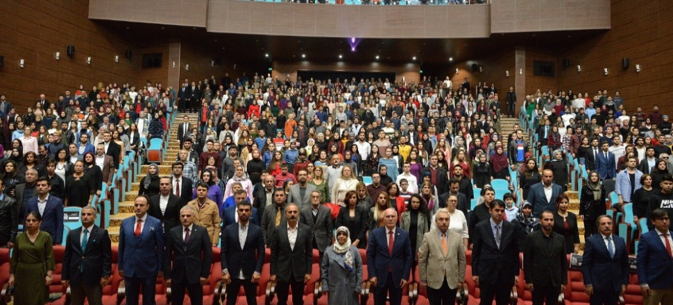 Kenan Sofuoğlu’na Uşak’ta anlamlı ödül