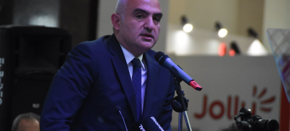 Bakan Ersoy’dan otel sahiplerine uyarı
