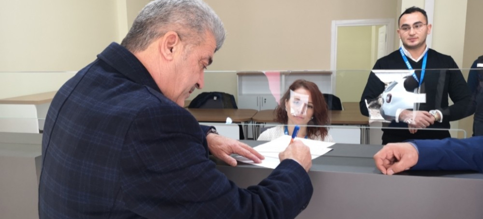 İlk doğalgaz abonesi Başkan Yiğit oldu