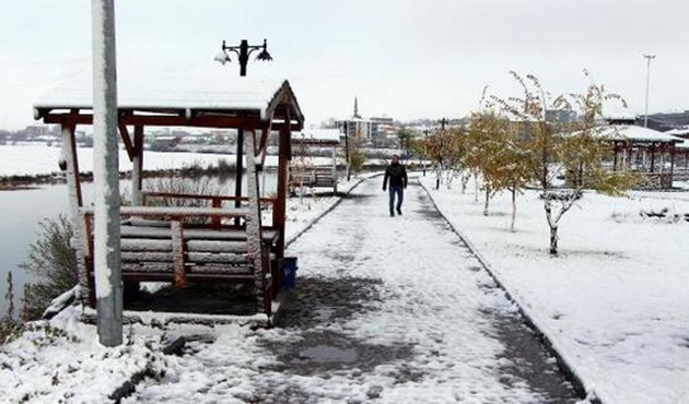 Ardahan beyaza büründü