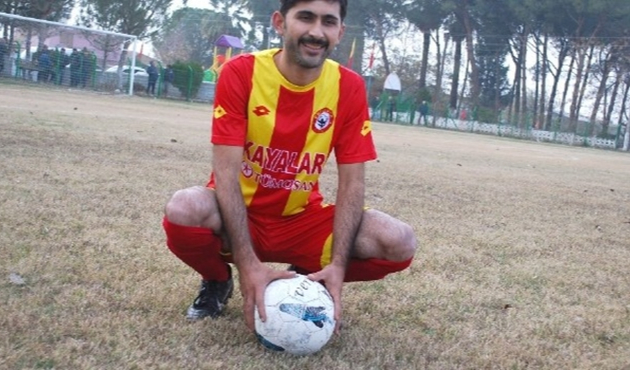 Hem imam hem futbolcu