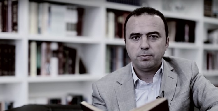 Arif Erdem'den FETÖ elebaşının şiirine klip! (VİDEO)