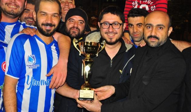Turnuvanın şampiyonu Yunusemre Belediyesi oldu