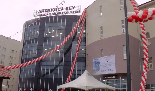 Akçakoca Bey Siyasal Bilgiler Fakültesi açıldı