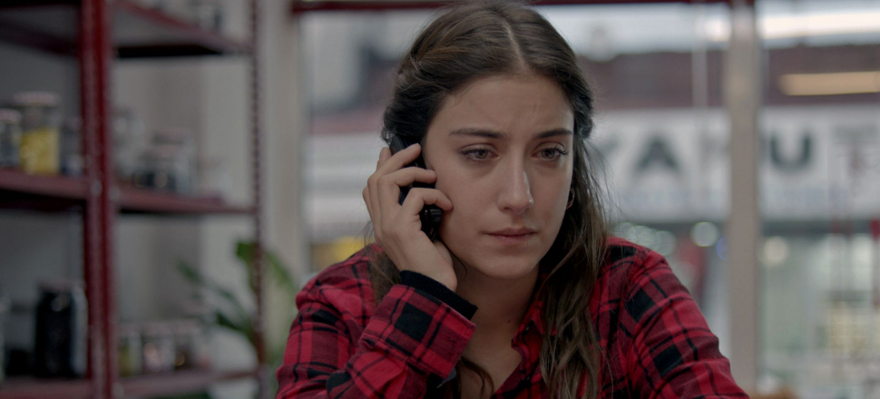 Hazal Kaya tükenmişlik sendromuna yakalandı!