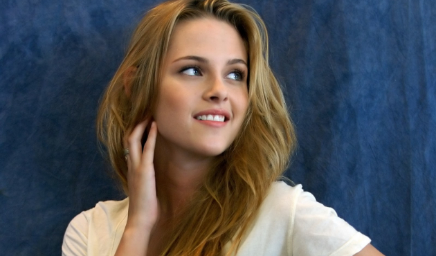 Kristen Stewart İstanbul'da kıtlıktan çıkmış gibi yemek yedi!