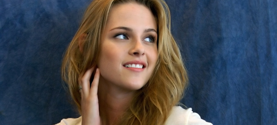 Kristen Stewart İstanbul'da kıtlıktan çıkmış gibi yemek yedi!
