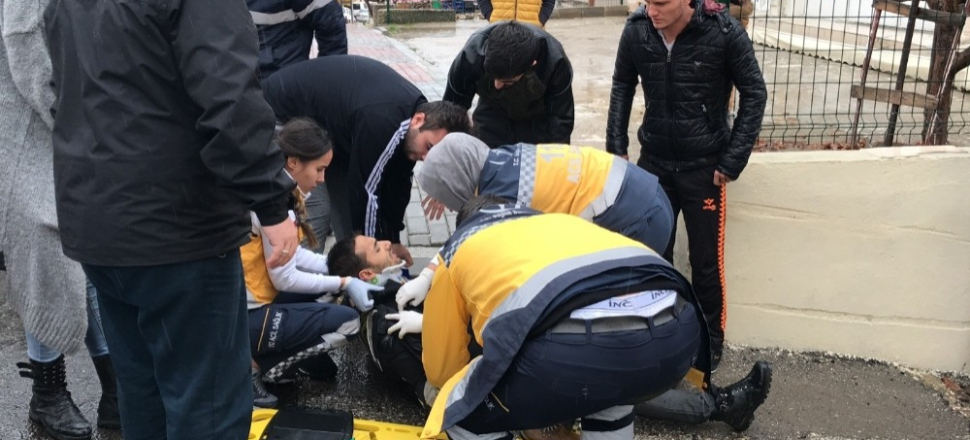 Bilecik’te otomobil ile motosiklet çarpıştı; 1 yaralı