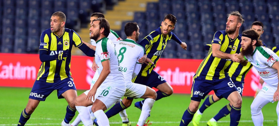 Fenerbahçe tek golle avantajı kaptı...