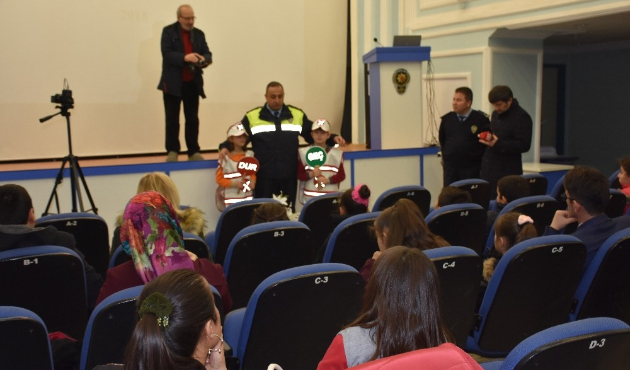 Öğrencilere trafik cezası kesme yetkisi