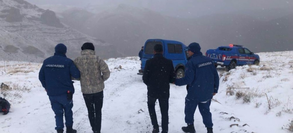Yahyalı’da tipide mahsur kalan iki kişi kurtarıldı